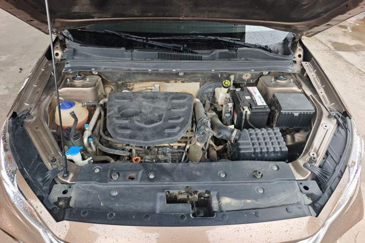 Used JETOUR X70M 2021 1.5T Manual Urban Partner 7-Seater Engine Bay