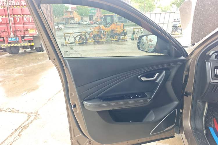 Used JETOUR X70M 2021 1.5T Manual Urban Partner 7-Seater Interior 7