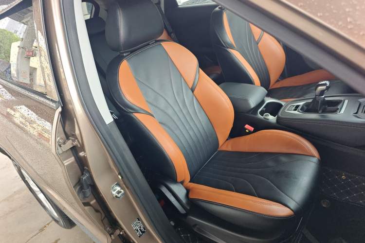 Used JETOUR X70M 2021 1.5T Manual Urban Partner 7-Seater Right Front Seat