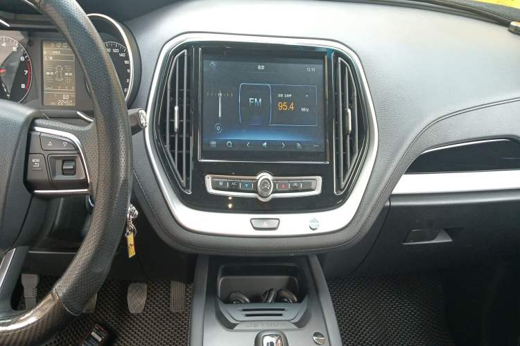 Used JETOUR X70M 2021 1.5T Manual Urban Partner Model 5 Seats Audio And AC Panel