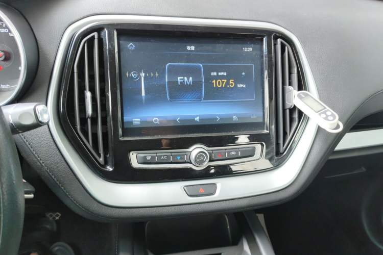 Used JETOUR X70M 2021 1.5T Manual Urban Partner Model 5 Seats Audio And AC Panel
