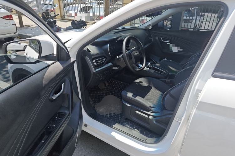 Used JETOUR X70M 2021 1.5T DCT Luxury Partner Model 7 Seats Driver Seat