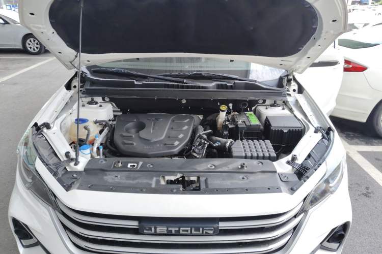 Used JETOUR X70M 2021 1.5T Manual Urban Partner Model 5 Seats Engine Bay