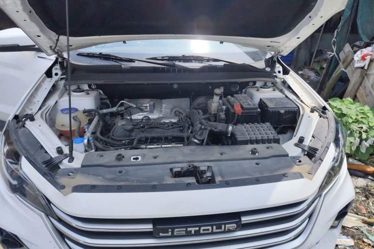 Used JETOUR X70M 2021 1.5T DCT Luxury Partner Model 5 Seats Engine Bay