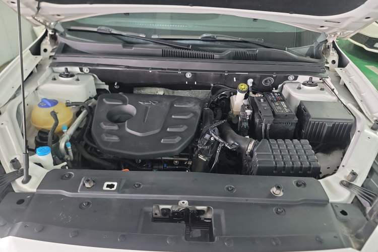 Used JETOUR X70M 2021 1.5T Manual Urban Partner Model 5 Seats Engine Bay