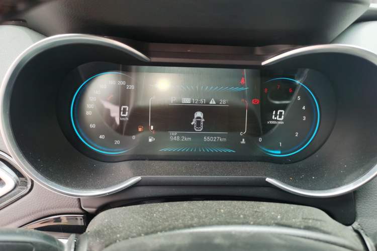 Used JETOUR X70M 2021 1.5T DCT Prestige Partner Model 5 Seats Instrument Cluster