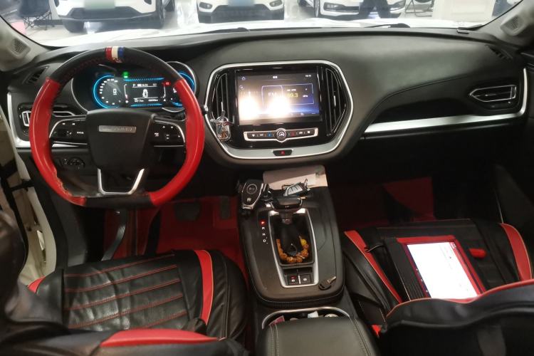 Used JETOUR X70M 2021 1.5T DCT Luxury Partner Model 7 Seats Interior 2