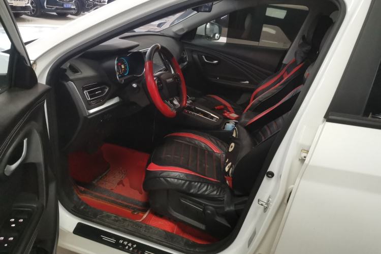 Used JETOUR X70M 2021 1.5T DCT Luxury Partner Model 7 Seats Interior 3