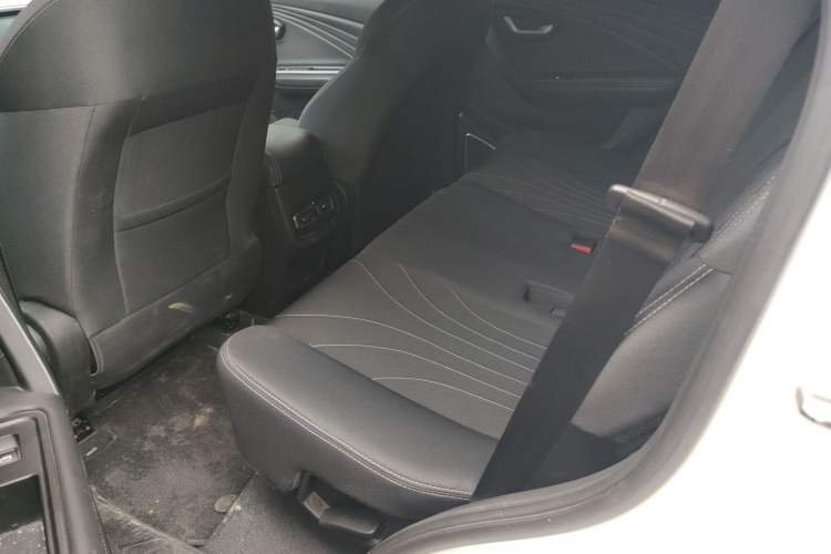 Used JETOUR X70M 2021 1.5T DCT Luxury Partner Model 5 Seats Interior 4
