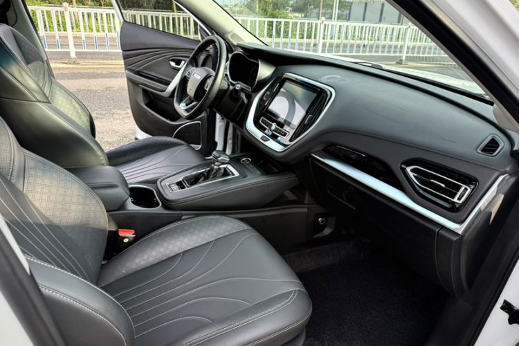 Used JETOUR X70M 2021 1.5T DCT Prestige Partner Model 5 Seats Interior 4