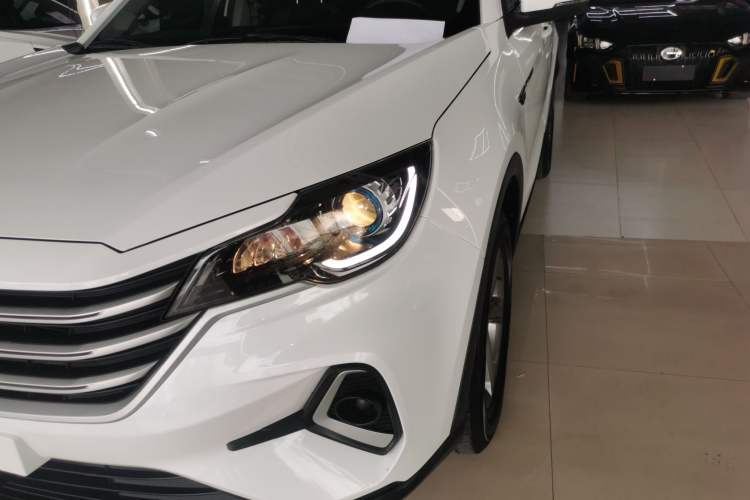Used JETOUR X70M 2021 1.5T Manual Urban Partner 7-Seater Left Front Headlight