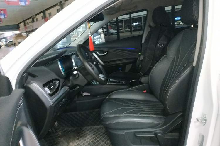 Used JETOUR X70M 2021 1.5T DCT Prestige Partner Model 5 Seats Left Front Seat