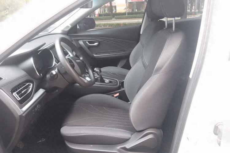 Used JETOUR X70M 2021 1.5T Manual Urban Partner 7-Seater Left Front Seat