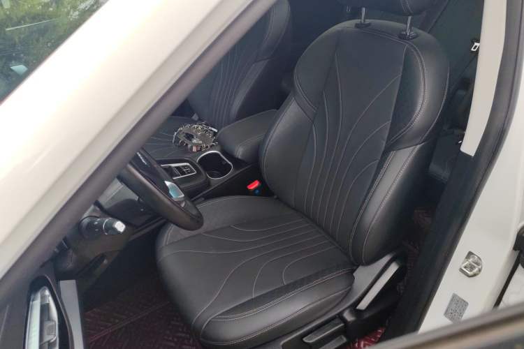 Used JETOUR X70M 2021 1.5T DCT Prestige Partner Model 5 Seats Left Front Seat
