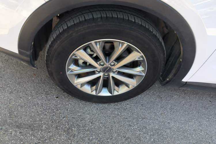 Used JETOUR X70M 2021 1.5T DCT Prestige Partner Model 5 Seats Left Front Wheel Hub