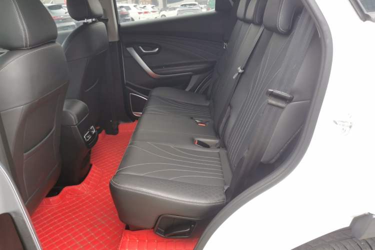 Used JETOUR X70M 2021 1.5T DCT Prestige Partner Model 5 Seats Left Rear Seat