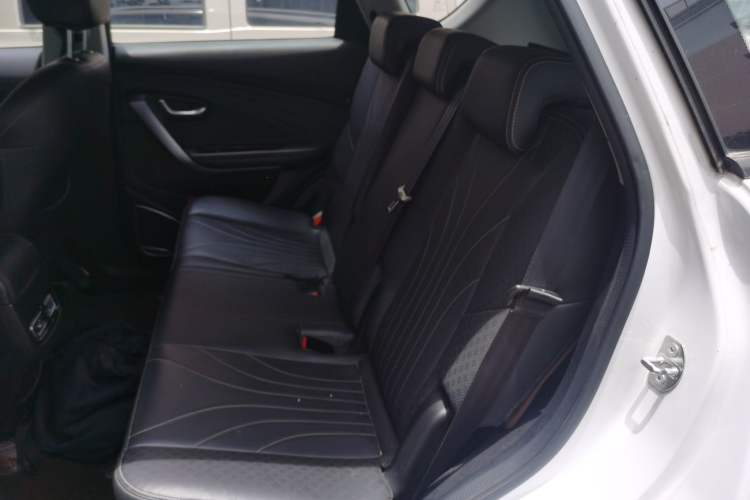 Used JETOUR X70M 2021 1.5T DCT Prestige Partner Model 5 Seats Left Rear Seat