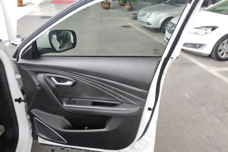 Used JETOUR X70M 2021 1.5T Manual Urban Partner Model 5 Seats Right Front Door Interior