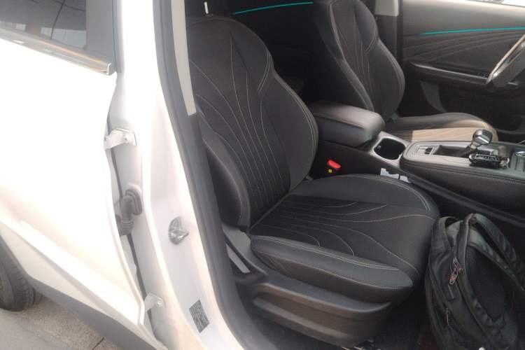 Used JETOUR X70M 2021 1.5T DCT Luxury Partner Model 5 Seats Right Front Seat