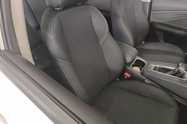 Used JETOUR X70M 2021 1.5T DCT Luxury Partner Model 7 Seats Right Front Seat