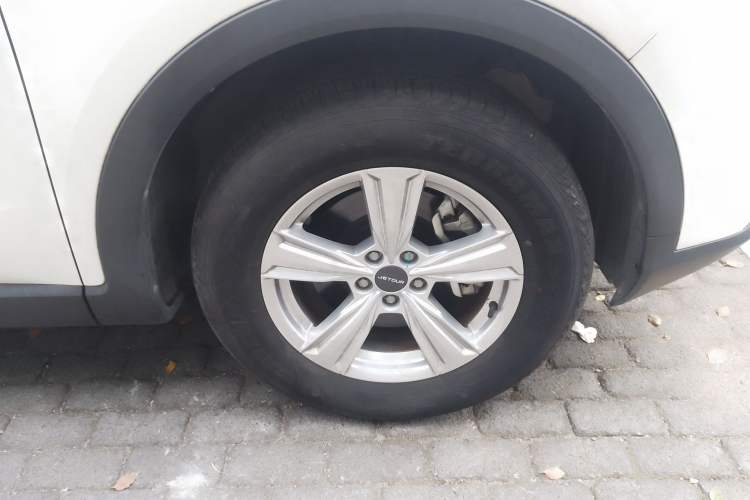 Used JETOUR X70M 2021 1.5T Manual Urban Partner 7-Seater Right Front Wheel Hub