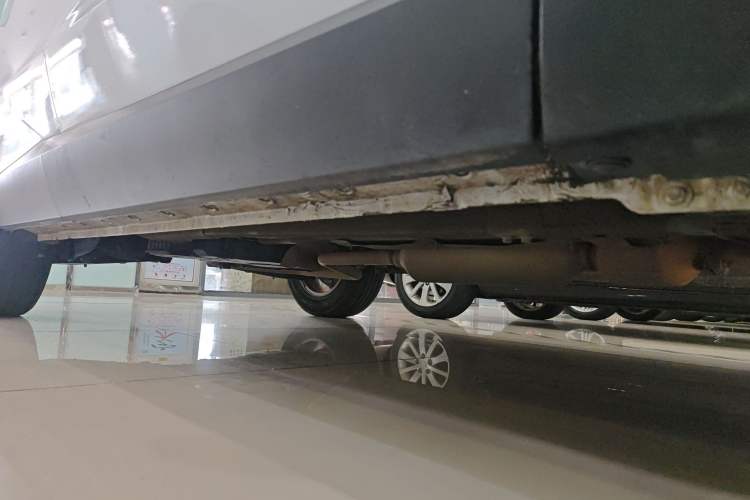 Used JETOUR X70M 2021 1.5T DCT Luxury Partner Model 7 Seats Right Side Sill