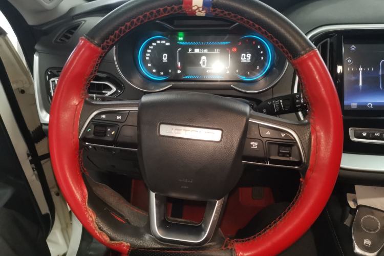 Used JETOUR X70M 2021 1.5T DCT Luxury Partner Model 7 Seats Steering Wheel