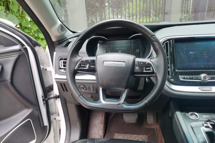 Used JETOUR X70M 2021 1.5T DCT Prestige Partner Model 5 Seats Steering Wheel