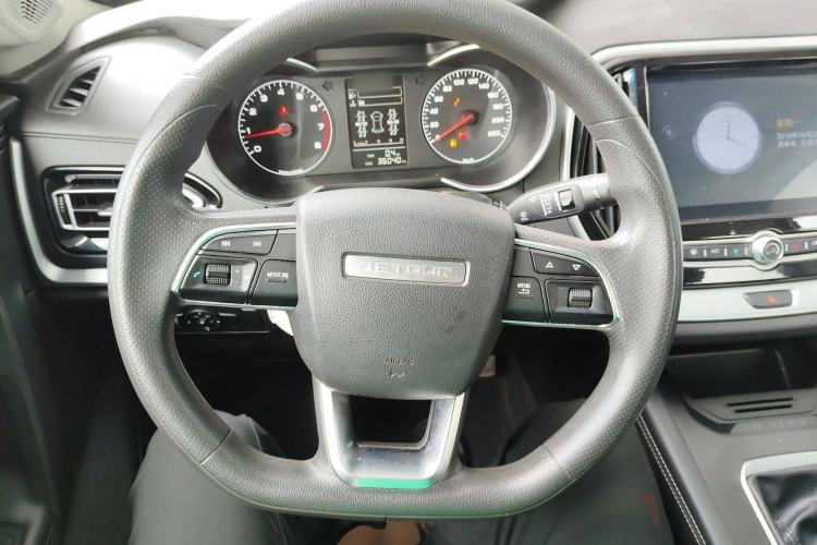 Used JETOUR X70M 2021 1.5T Manual Urban Partner Model 5 Seats Steering Wheel