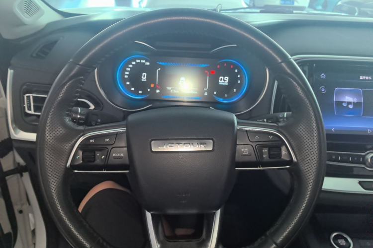 Used JETOUR X70M 2021 1.5T DCT Prestige Partner Model 5 Seats Steering Wheel