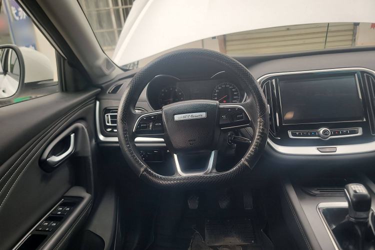 Used JETOUR X70M 2021 1.5T Manual Urban Partner Model 5 Seats Steering Wheel