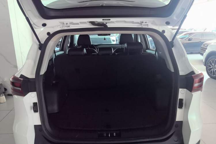 Used JETOUR X70M 2021 1.5T DCT Prestige Partner Model 5 Seats Trunk
