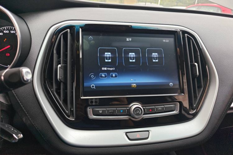 Used JETOUR X70M 2022 1.5T Manual Advanced Partner 7-Seater Audio And AC Panel