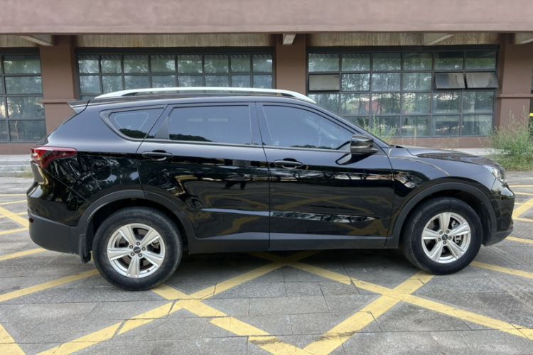 Used JETOUR X70M 2022 1.5T Manual Advanced Partner 7-Seater Exterior 2