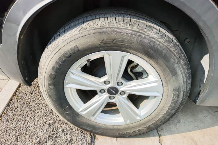 Used JETOUR X70M 2022 1.5T Manual Advanced Partner Version 5 Seats Right Rear Wheel Hub