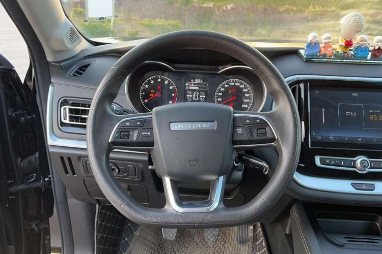 Used JETOUR X70M 2022 1.5T Manual Advanced Partner Version 5 Seats Steering Wheel
