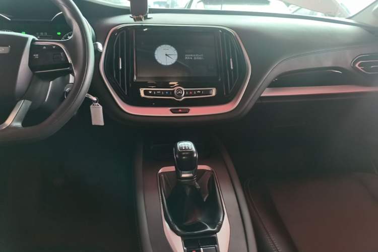 Used JETOUR X70M 2022 1.5T Manual Advanced Partner 7-Seater Audio And AC Panel