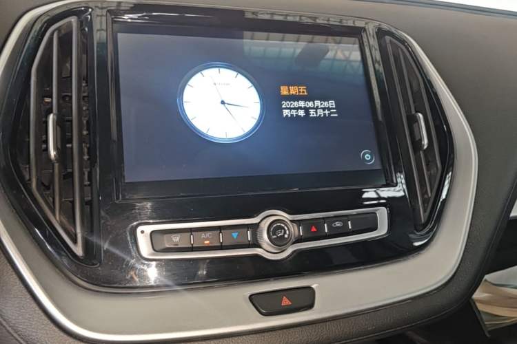 Used JETOUR X70M 2022 1.5T Manual Advanced Partner Version 5 Seats Audio And AC Panel