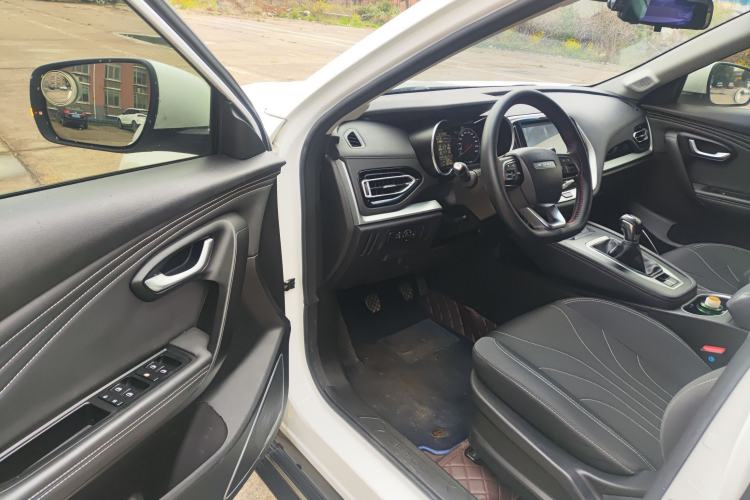 Used JETOUR X70M 2022 1.5T Manual Advanced Partner Version 5 Seats Driver Seat