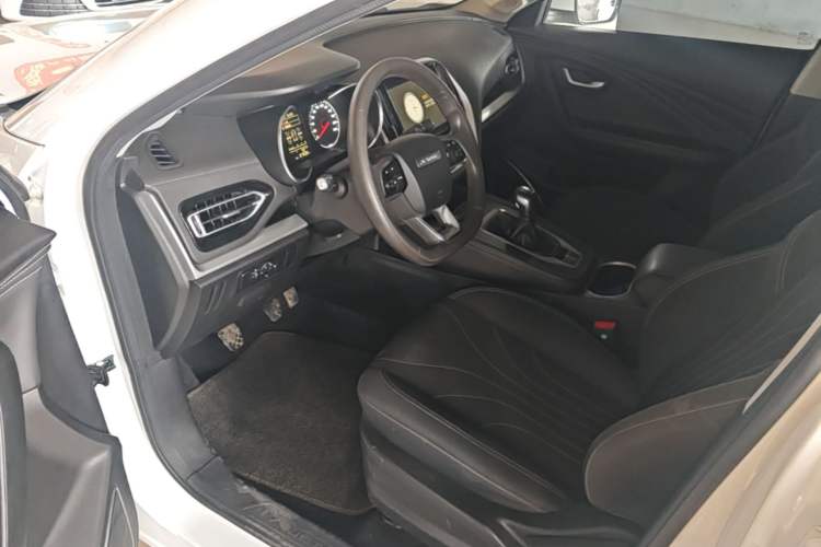 Used JETOUR X70M 2022 1.5T Manual Advanced Partner Version 5 Seats Driver Seat