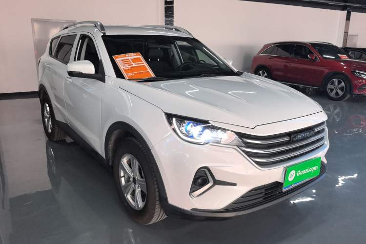 Used JETOUR X70M 2022 1.5T Manual Advanced Partner 7-Seater Front Right 45 Deg