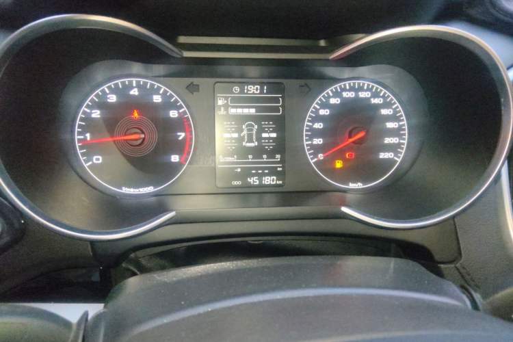 Used JETOUR X70M 2022 1.5T Manual Advanced Partner Version 5 Seats Instrument Cluster
