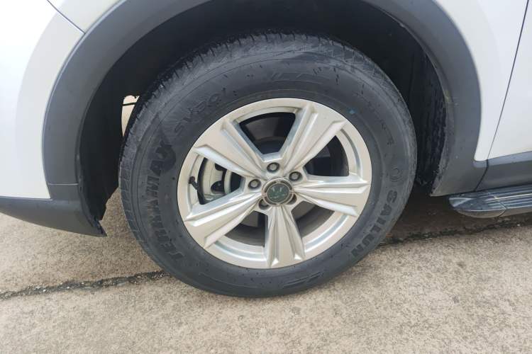Used JETOUR X70M 2022 1.5T Manual Advanced Partner Version 5 Seats Left Front Wheel Hub