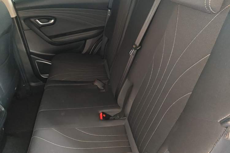 Used JETOUR X70M 2022 1.5T Manual Advanced Partner Version 5 Seats Left Rear Seat