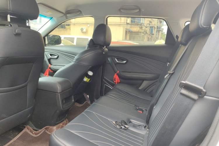 Used JETOUR X70M 2022 1.5T Manual Advanced Partner Version 5 Seats Left Rear Seat
