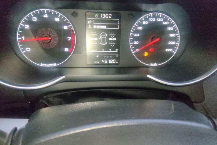 Used JETOUR X70M 2022 1.5T Manual Advanced Partner Version 5 Seats Odometer Close Up