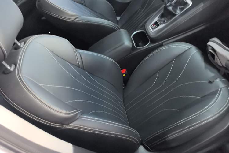 Used JETOUR X70M 2022 1.5T Manual Advanced Partner 7-Seater Right Front Seat