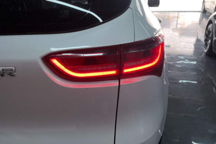 Used JETOUR X70M 2022 1.5T Manual Advanced Partner 7-Seater Right Rear Taillight