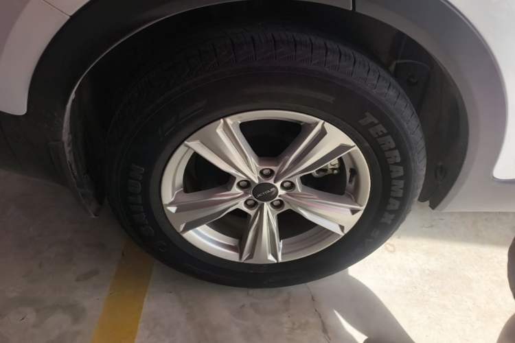 Used JETOUR X70M 2022 1.5T Manual Advanced Partner 7-Seater Right Rear Wheel Hub