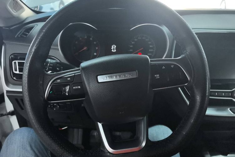 Used JETOUR X70M 2022 1.5T Manual Advanced Partner 7-Seater Steering Wheel